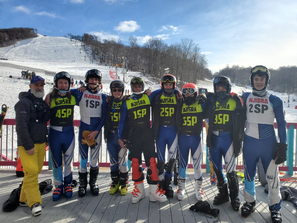 Boys Ski Team 2022